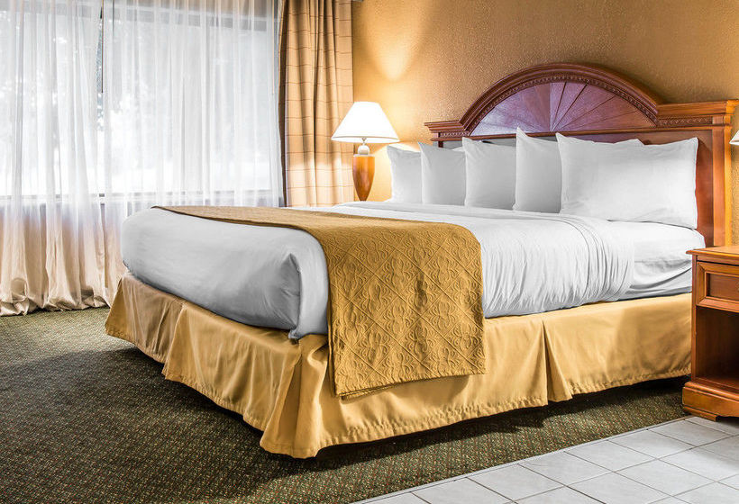 Hotel Quality Inn    | Southfield | Michigan | United States 14