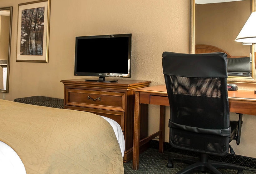 Hotel Quality Inn    | Southfield | Michigan | United States 15