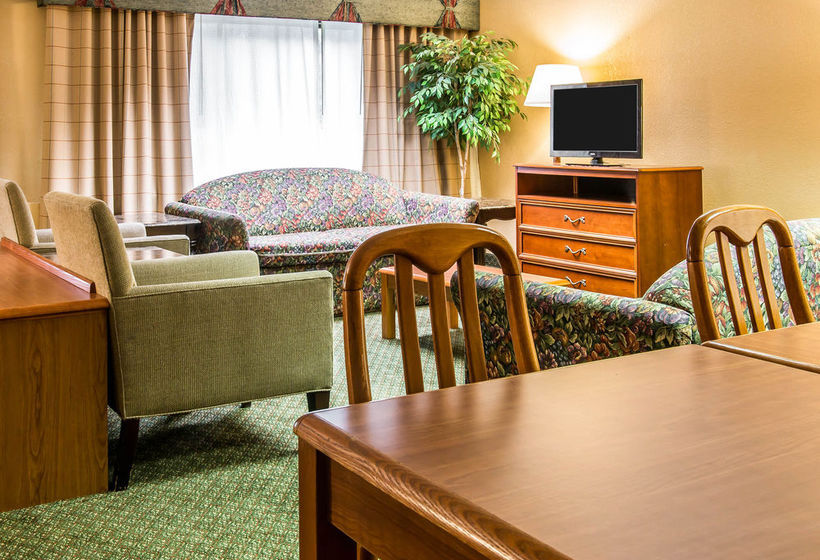 Hotel Quality Inn    | Southfield | Michigan | United States 19