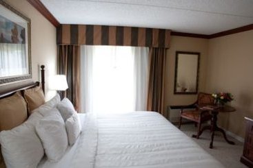 The Crowne Plaza Tennis & Golf Resort Asheville  | Asheville | North Carolina | United States 13