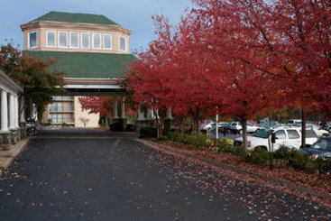 The Crowne Plaza Tennis & Golf Resort Asheville  | Asheville | North Carolina | United States 6