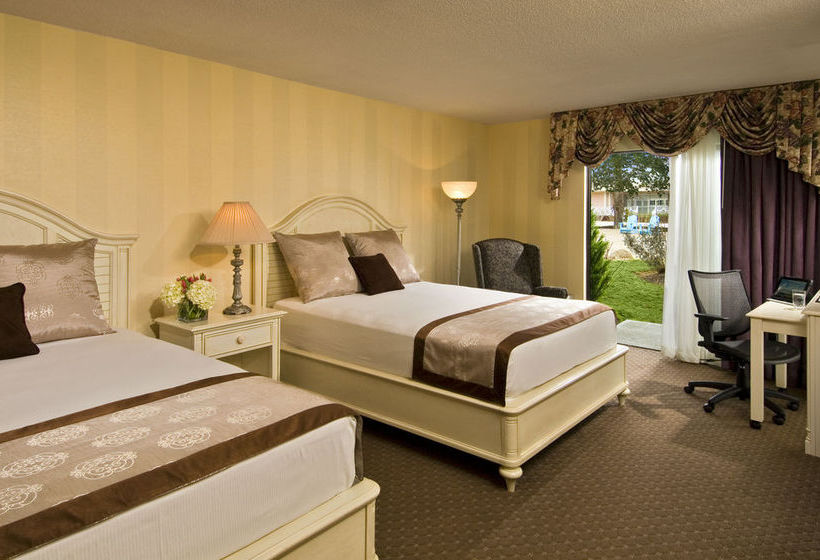 Cape Codder Resort & Spa  | Hyannis | Massachusetts | United States 11