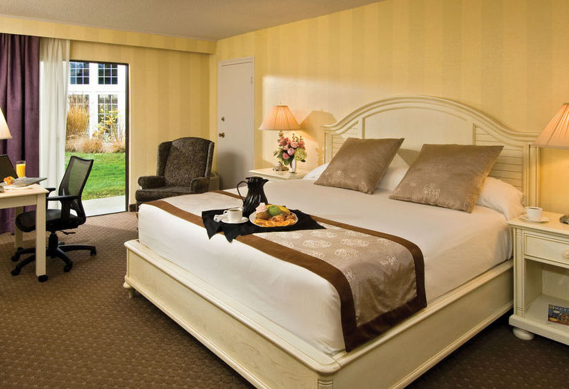 Cape Codder Resort & Spa  | Hyannis | Massachusetts | United States 13