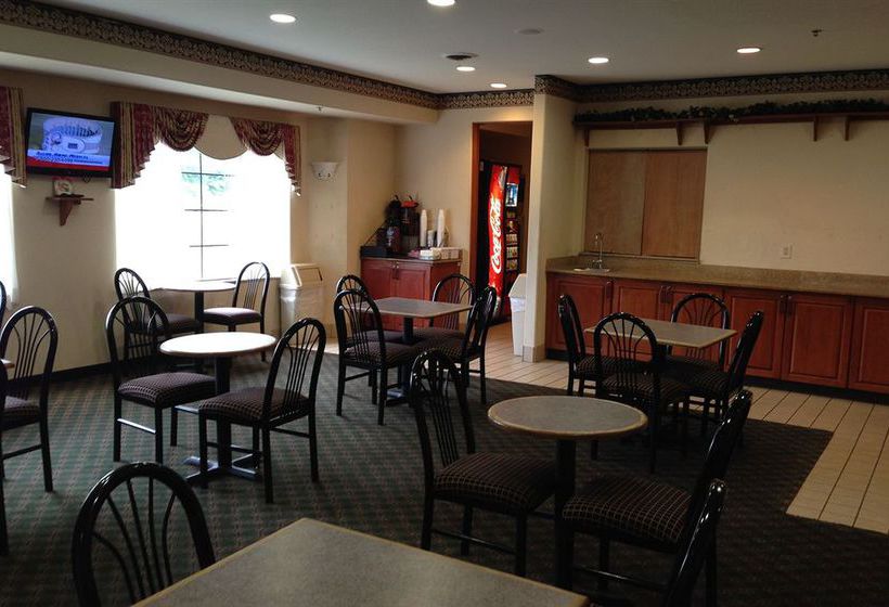 Magnuson Hotel Lincoln Park