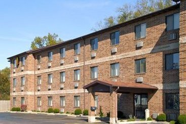 Super 8 Motel - Kennett 