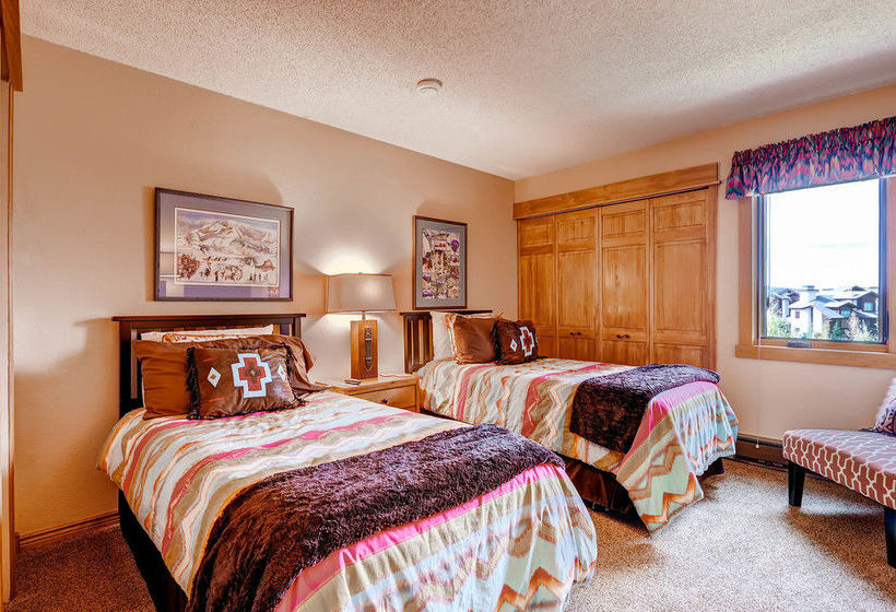 Hotel Ski Inn  | Steamboat Springs | Colorado | United States 16