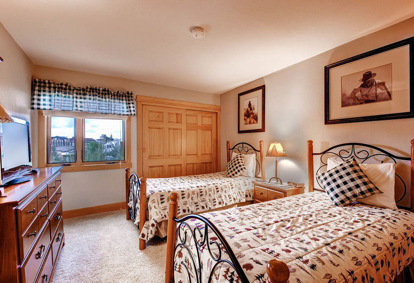 Hotel Ski Inn  | Steamboat Springs | Colorado | United States 18