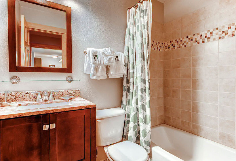 Hotel Ski Inn  | Steamboat Springs | Colorado | United States 3