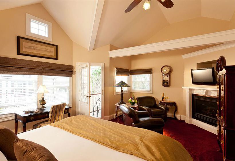 Hotel Crowne Pointe Historic Inn  | Provincetown | Massachusetts | United States 12