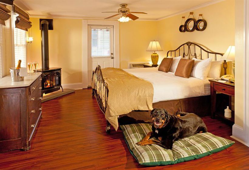 Hotel Crowne Pointe Historic Inn  | Provincetown | Massachusetts | United States 5