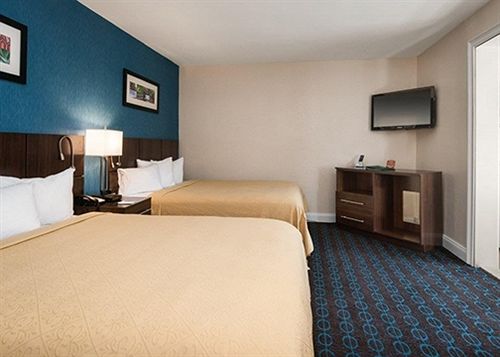 Hotel Newport Inn  | Middletown | Rhode Island | United States 3