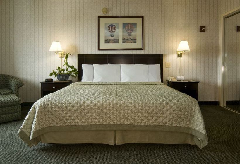 Meadowlands Plaza Hotel  | Secaucus | New Jersey | United States 15