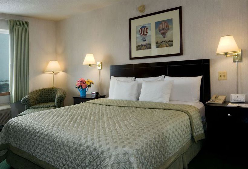 Meadowlands Plaza Hotel  | Secaucus | New Jersey | United States 16
