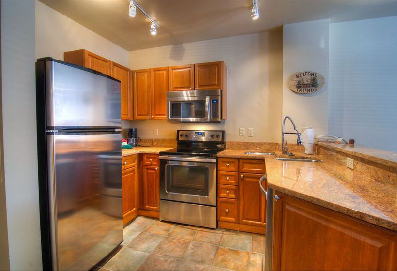 Hotel Zephyr Mountain Lodge  | Winter Park | Colorado | United States 19