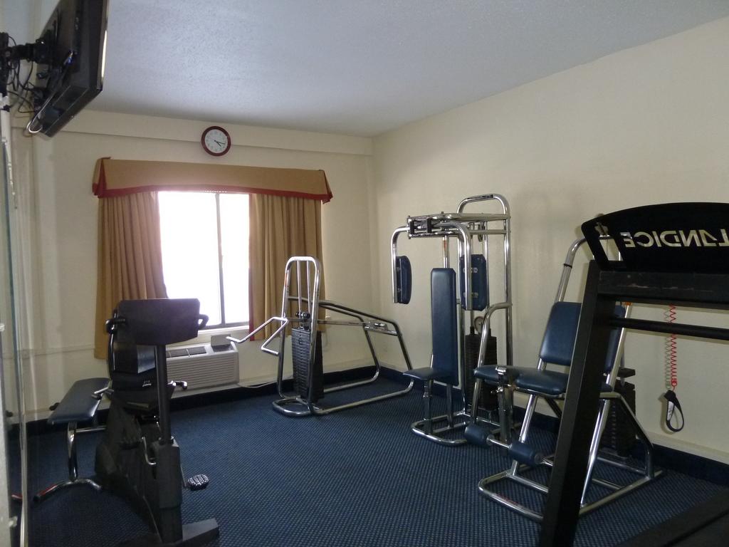 Katahdin Inn & Suites | Millinocket 12