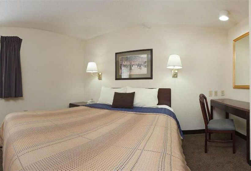 Hotel Candlewood Suites Durham  | Durham | North Carolina | United States 11