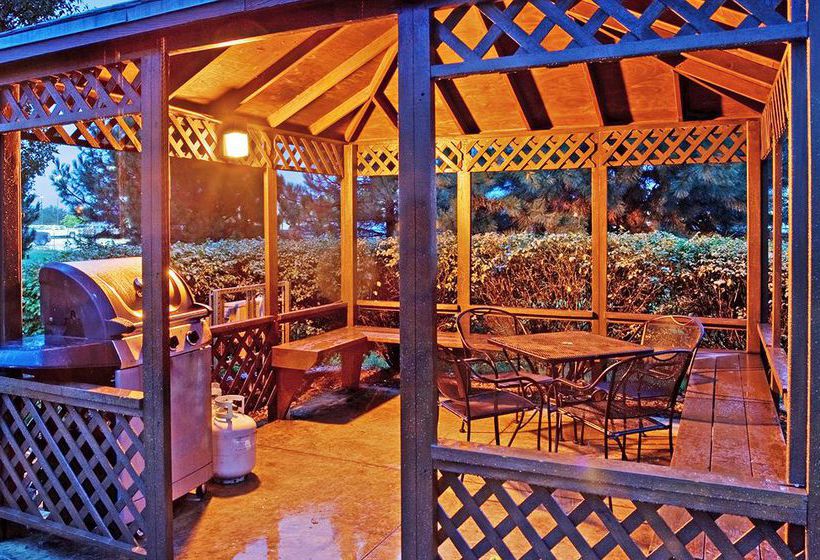 Hotel Candlewood Suites Salina  | Salina | Kansas | United States 1