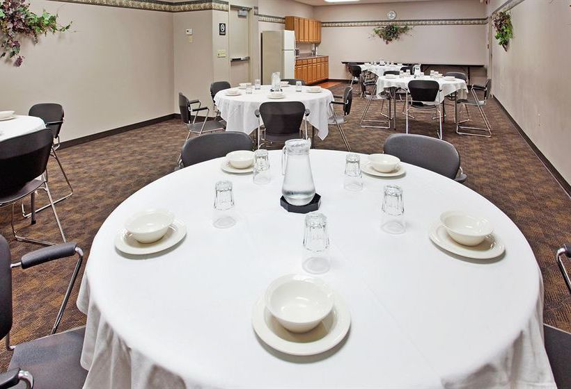 Hotel Candlewood Suites Salina  | Salina | Kansas | United States 10