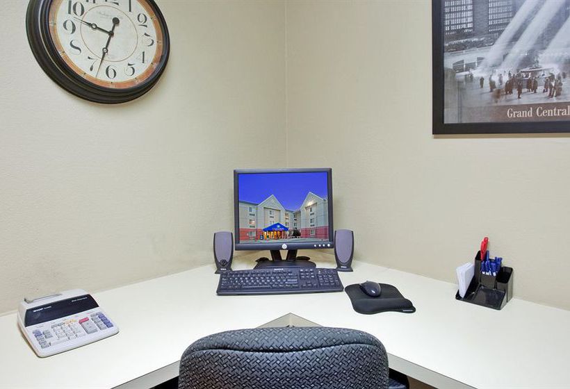 Hotel Candlewood Suites Salina  | Salina | Kansas | United States 17