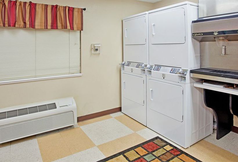 Hotel Candlewood Suites Salina  | Salina | Kansas | United States 8