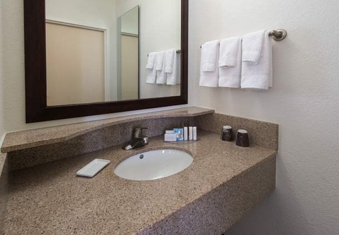 Hotel Springhill Suites By Marriott Greensboro  | Greensboro | North Carolina | United States 12