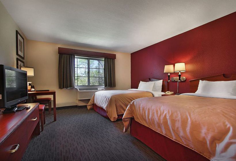 Hotel Americinn Saugatuck-Douglas 