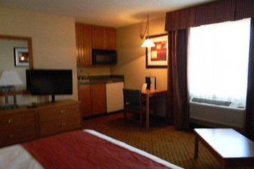 Hotel Americinn Coralville  | Coralville | Iowa | United States 9