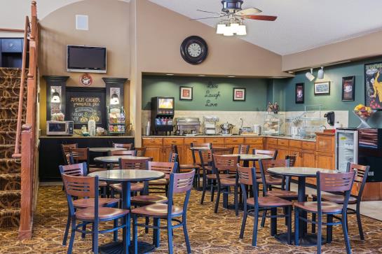Hotel Americinn Peoria  | Peoria | Illinois | United States 11
