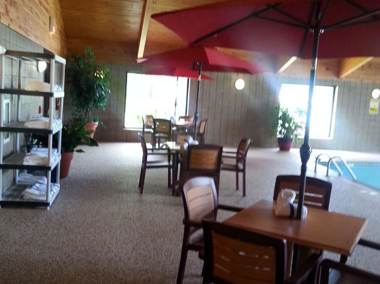 Hotel Americinn Grand Rapids Michigan