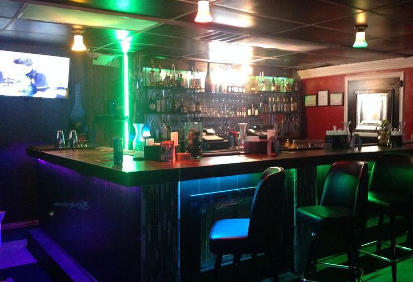 Hotel Americas Best Inn & Suites  | Arlington | Texas | United States 13