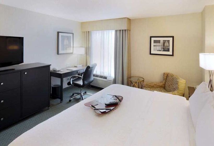 Hotel Hampton Inn & Suites Reagan National Airport  | Arlington | Virginia | United States 19