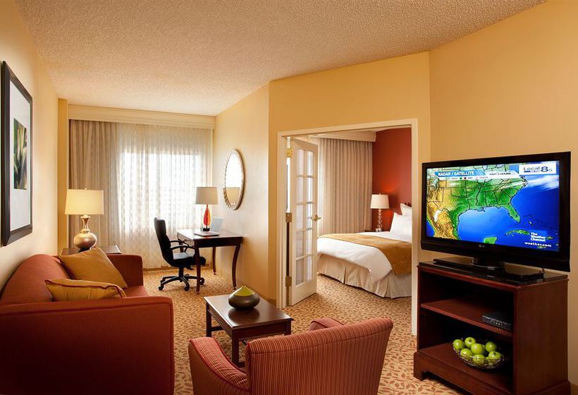 Hotel Marriott Suites Dallas Market Center  | Dallas | Texas | United States 1