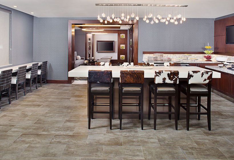 Hotel Marriott Suites Dallas Market Center  | Dallas | Texas | United States 10