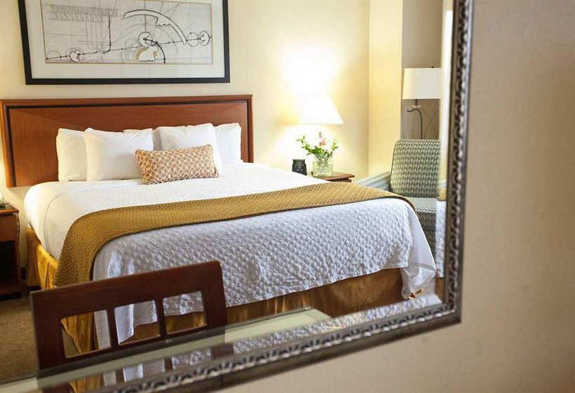 Hotel Embassy Suites  | Louisville | Kentucky | United States 14