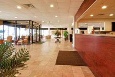 Hotel Express By Holiday Inn  | Gulfport | Mississippi | United States 10