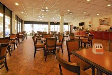 Hotel Express By Holiday Inn  | Gulfport | Mississippi | United States 13