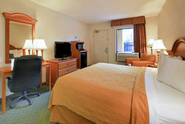 Hotel Express By Holiday Inn  | Gulfport | Mississippi | United States 2