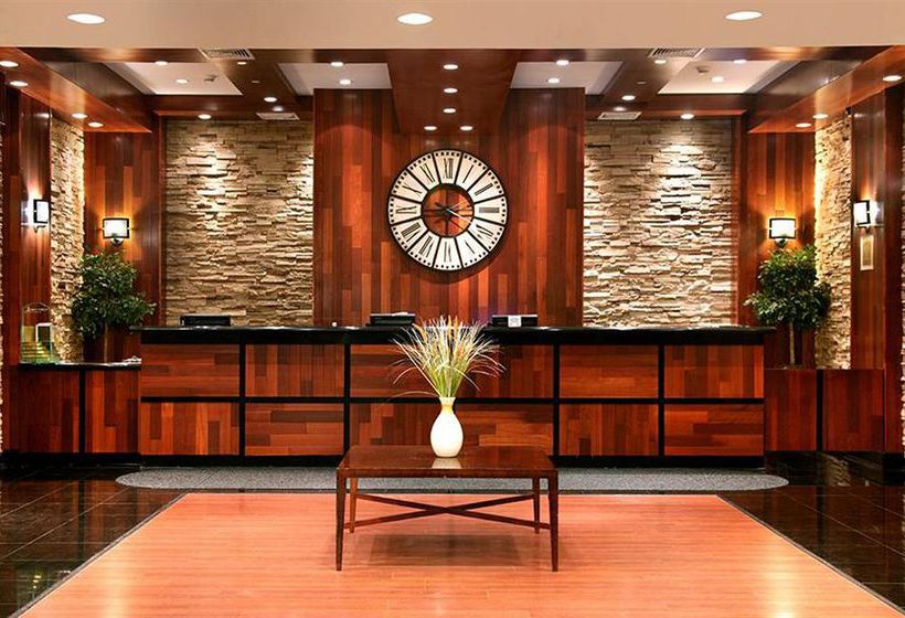 Hotel Crowne Plaza Newark Airport 