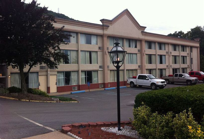 Hotel Quality Inn & Conference Center