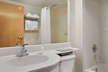 Microtel Inn & Suites Nashville  | Nashville | Tennessee | United States 3