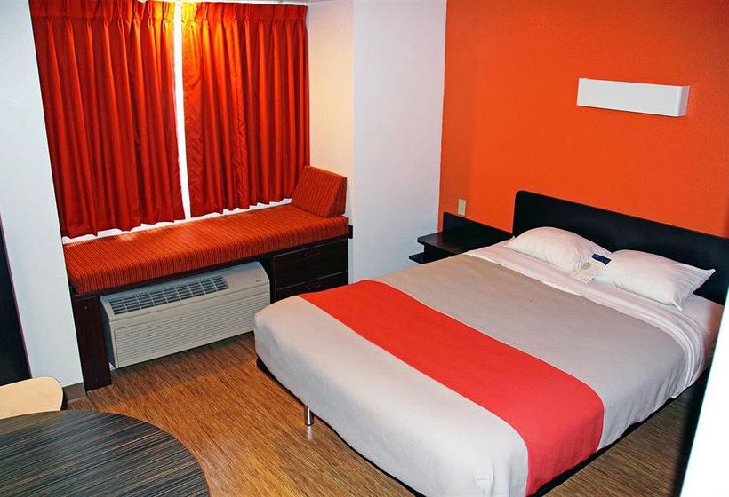 Microtel Inn & Suites Huron (cedar Point) 