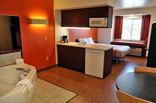 Microtel Inn & Suites Huron (cedar Point)  | Huron | Ohio | Hotel negli Stati Uniti 20