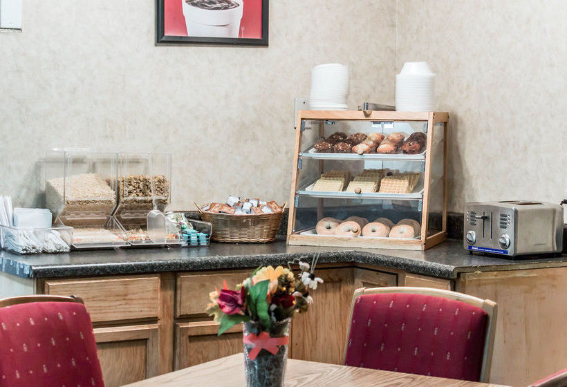 Hotel Econo Lodge & Suites Greensboro  | Greensboro | North Carolina | United States 1