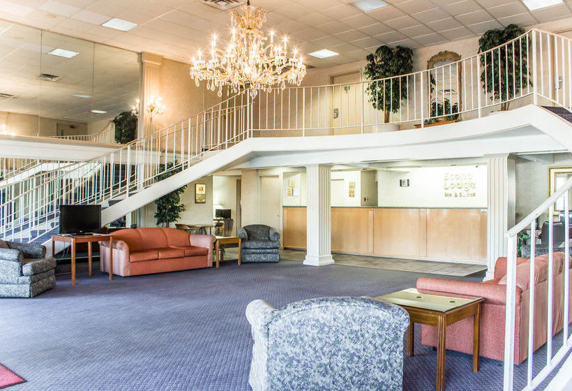 Hotel Econo Lodge & Suites Greensboro  | Greensboro | North Carolina | United States 5