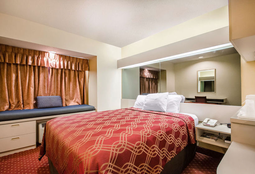 Hotel Econo Lodge Inn & Suites Evansville  | Evansville | Indiana | United States 14