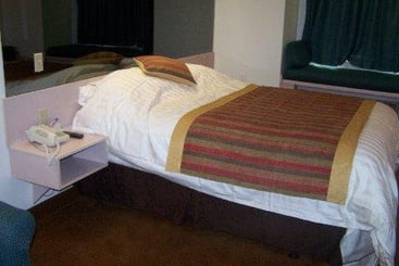 Microtel Inn & Suites Kansas City Airport  | Kansas City | Missouri | United States 1