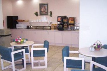 Microtel Inn & Suites Kansas City Airport  | Kansas City | Missouri | United States 11