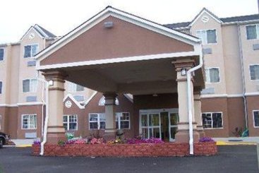 Microtel Inn & Suites Kansas City Airport  | Kansas City | Missouri | United States 6
