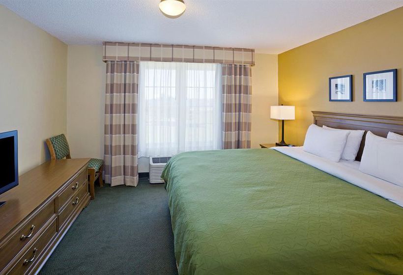 Hotel Country Inn & Suites By Carlson Salina  | Salina | Kansas | United States 12