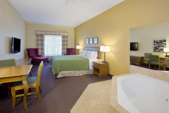 Hotel Country Inn & Suites By Carlson Salina  | Salina | Kansas | United States 14